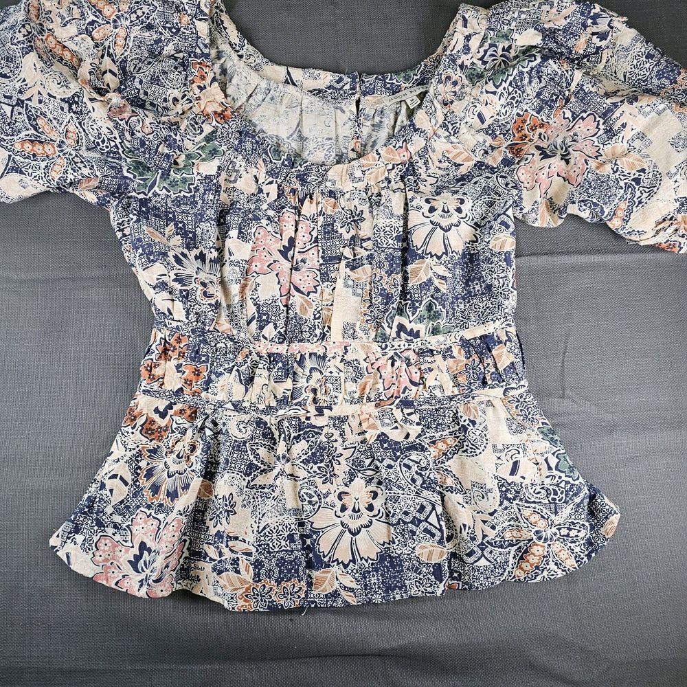Moon River Floral Print boho Peasant peplum Ruffle Puff Sleeve Blouse Size M